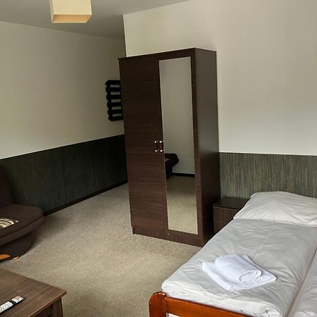 Bed and Breakfast Niezapominajka Щирк Екстер'єр фото