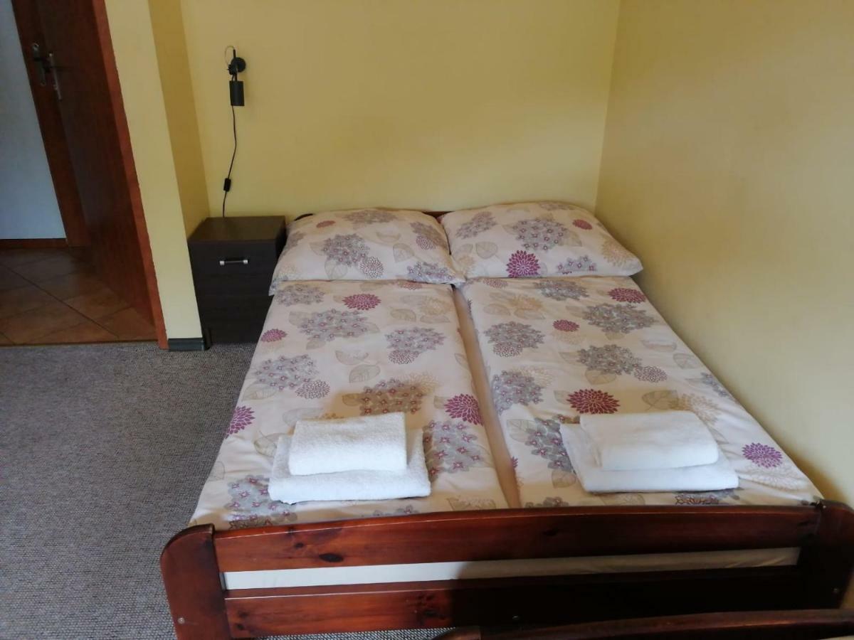 Bed and Breakfast Niezapominajka Щирк Екстер'єр фото