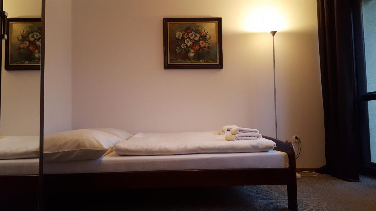 Bed and Breakfast Niezapominajka Щирк Екстер'єр фото