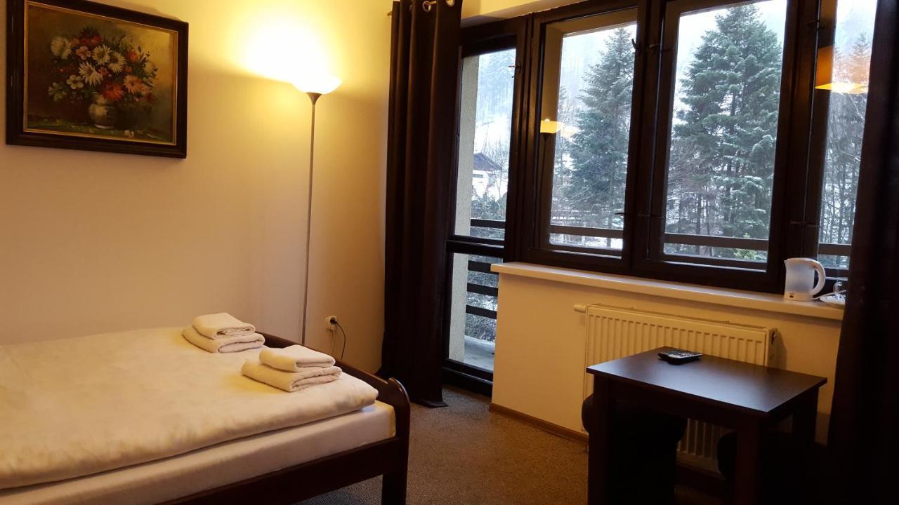 Bed and Breakfast Niezapominajka Щирк Екстер'єр фото